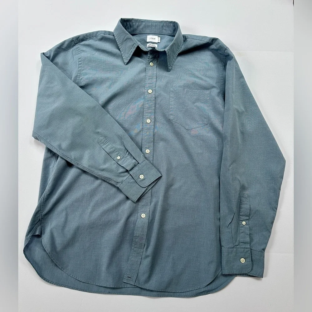 Men’s J. Crew Long Sleeved Shirt Size Large​​